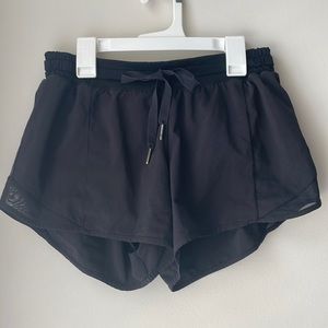 LULU LEMON Black Shorts